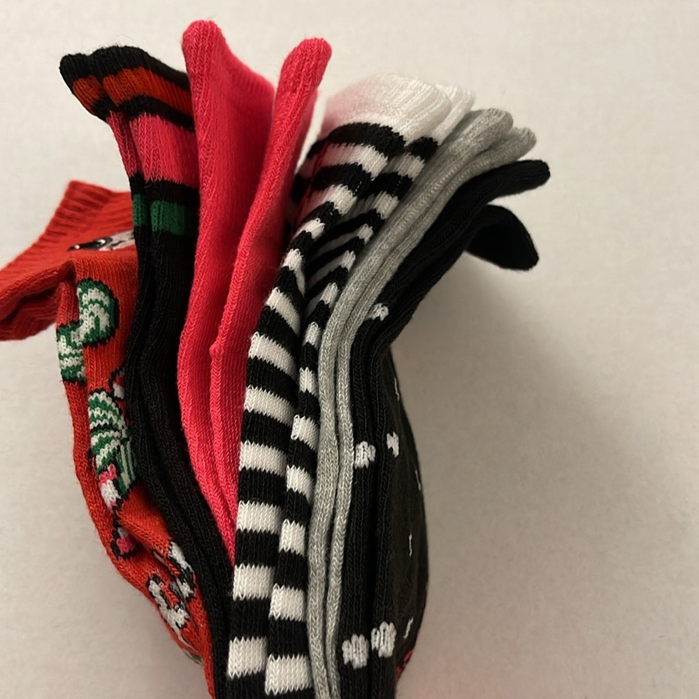 New 6 Pack Betsey Johnson Christmas Socks Snowmen J22 - Picture 3 of 4